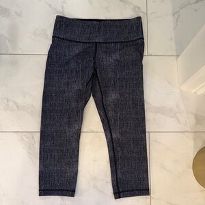 Lululemon Dark Blue and White Cropped Leggings